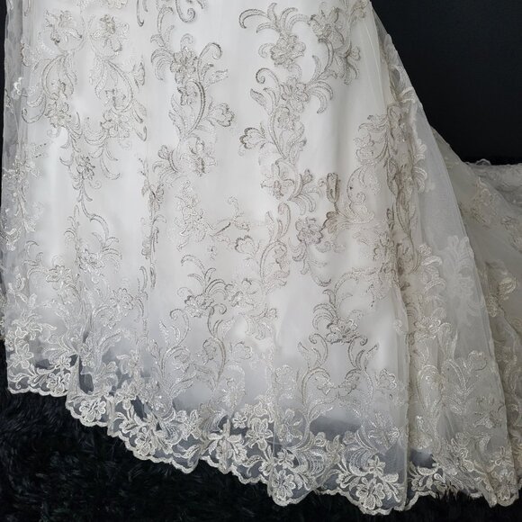NWT~$1899~ESSENCE~SZ 4~IVORY STRAPLESS EMBELLISHED FIT & FLARE WEDDING DRESS - Picture 10 of 16